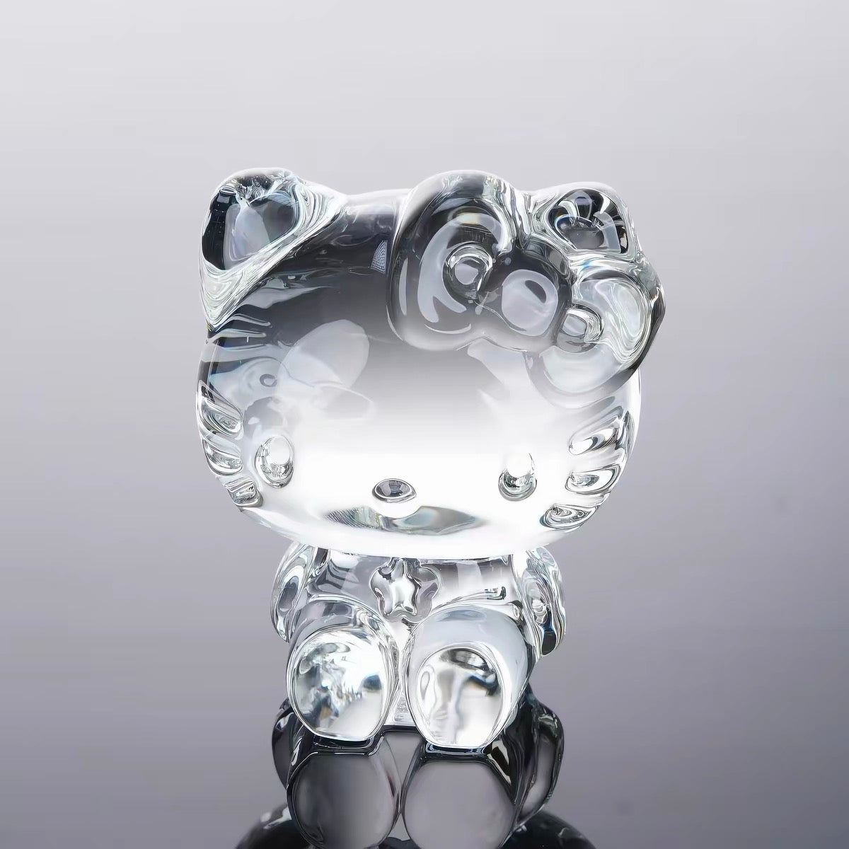 Hello Kitty High-Transparency Crystal Desk Ornament