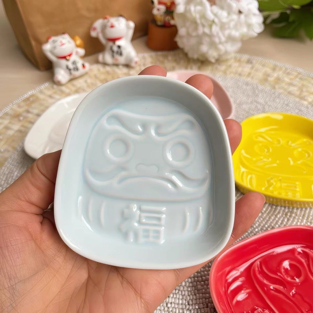 Japanese-inspired tableware / lucky home décor