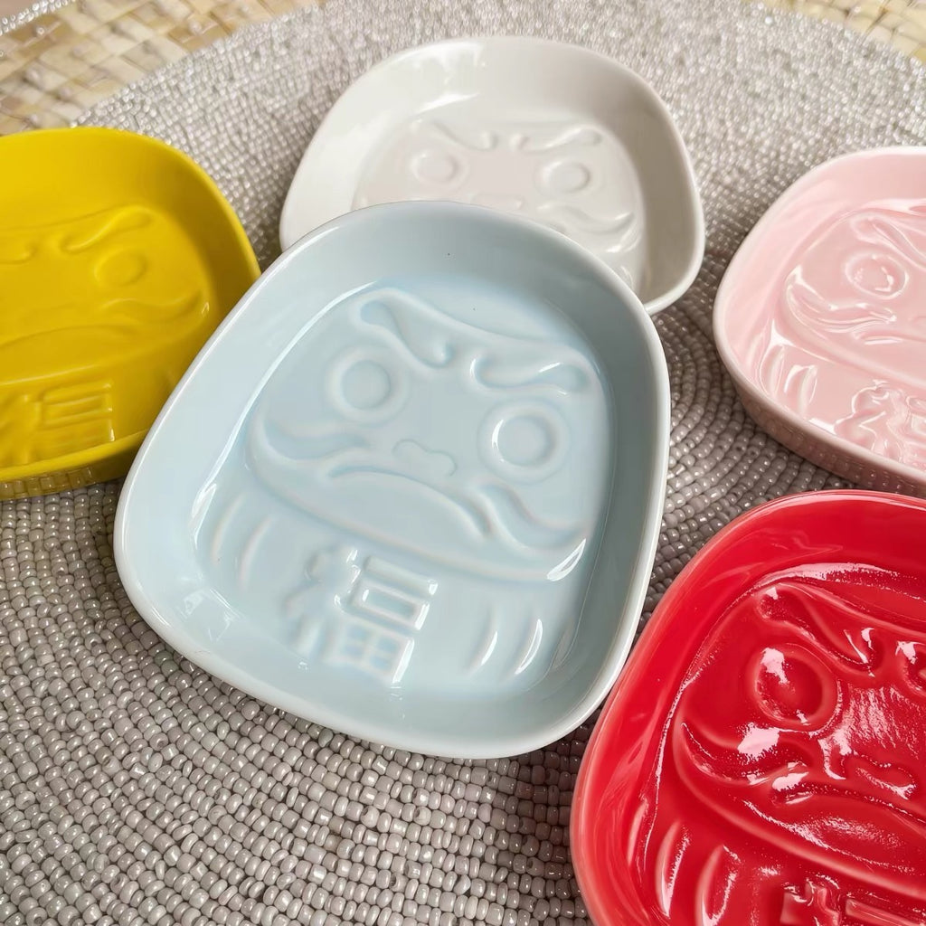 Japanese-inspired tableware / lucky home décor