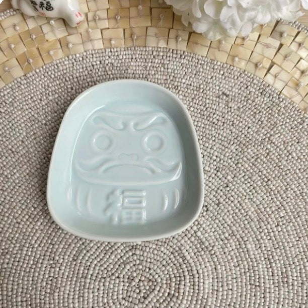 Japanese-inspired tableware / lucky home décor