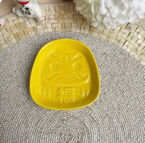 Japanese-inspired tableware / lucky home décor
